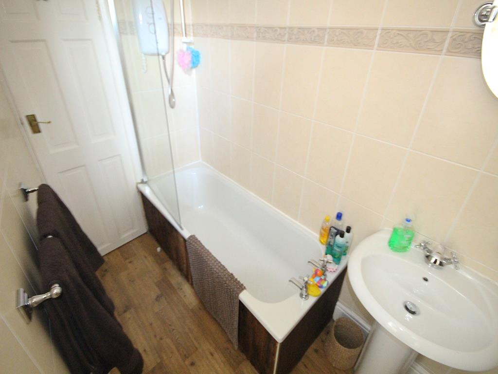 2 bedroom terraced house To Let in Trawden, Colne - 2016-10-04 10.07.36.jpg
